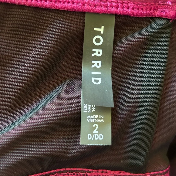 Torrid Purple Swim Top Women’s Size 2X - Picture 9 of 10